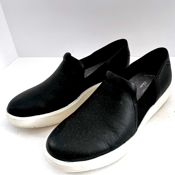New Clarks 8.5 Ultra Comfort Black w/White Bottoms - Picture 2 of 8